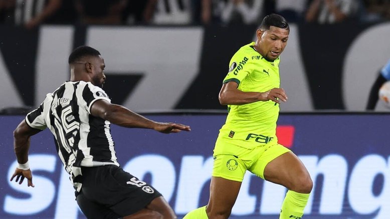 Palmeiras perde do Botafogo na Libertadores e vai precisar de virada para evitar agosto trágico