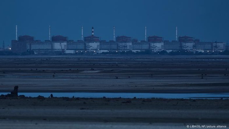 Incêndio atinge usina nuclear ocupada pelos russos