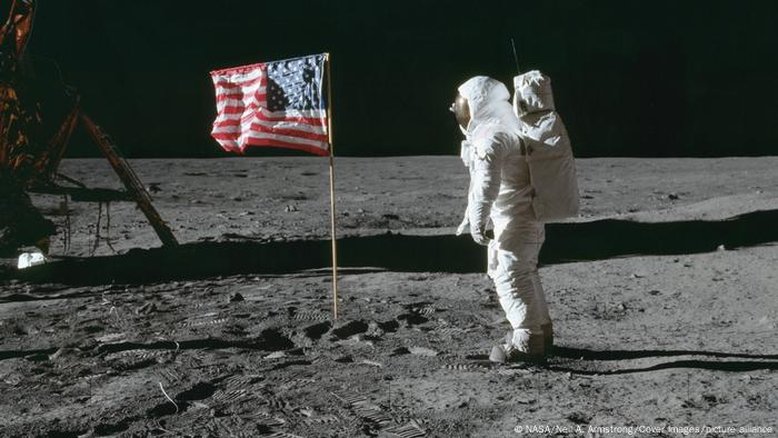 O que aconteceu com as bandeiras dos EUA na Lua?