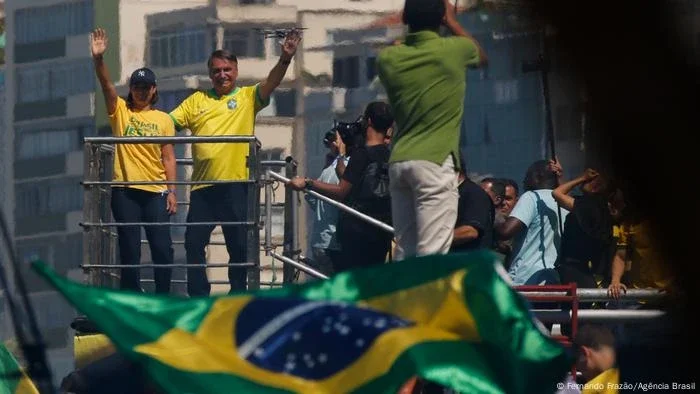 Como Bolsonaro deve influenciar as eleições municipais