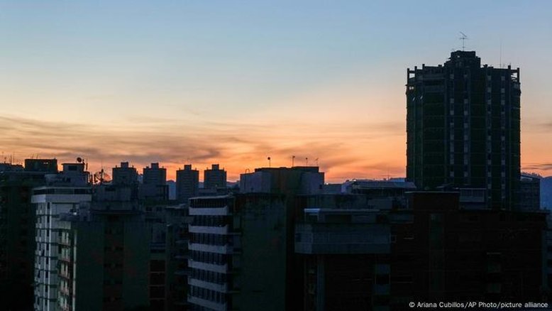 Venezuela tem apagão generalizado, e governo fala em "sabotagem"