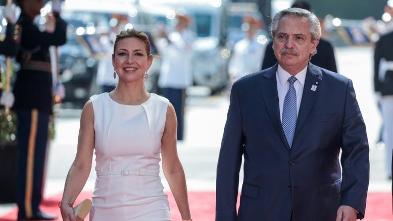 Ex-primeira-dama argentina depõe contra Alberto Fernández por violência de gênero