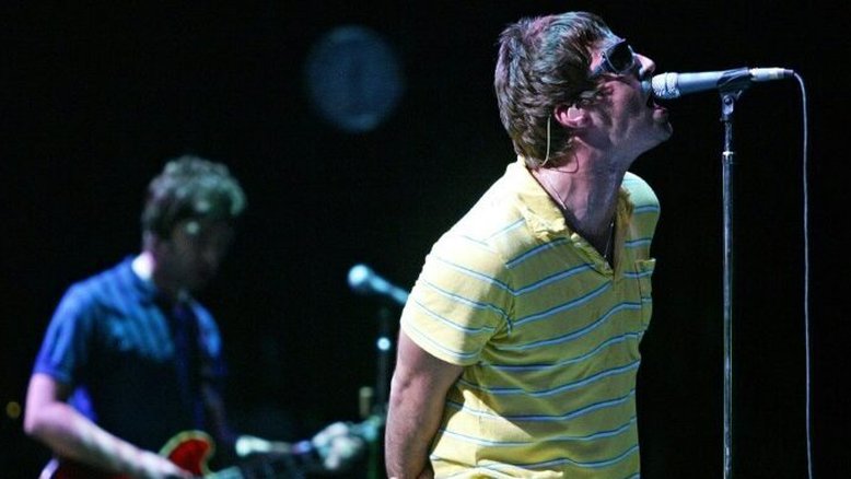 Irmãos Gallagher confirmam retorno do Oasis e anunciam turnê em 2025
