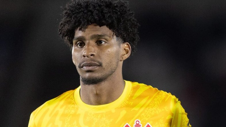 Corinthians fecha compra de Hugo Souza com ajuda da Esportes da Sorte