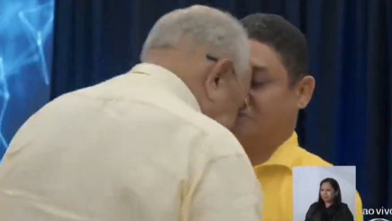 Prefeito de Teresina (PI) deu cabeçada em adversário do Psol durante debate