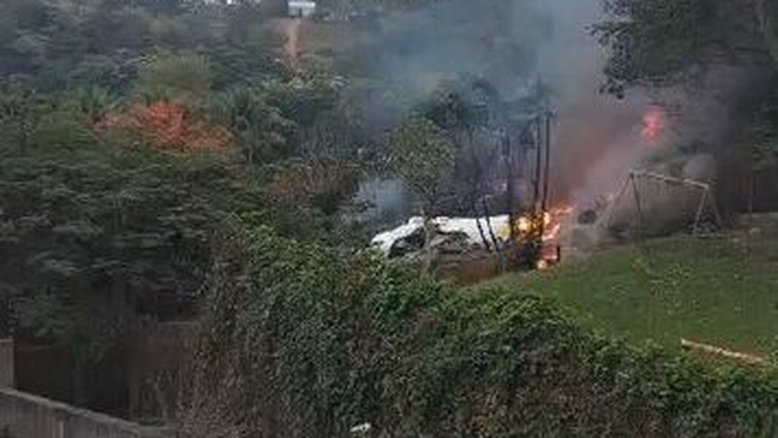 Imagem de avião que caiu em Vinhedo (SP) | Reprodução