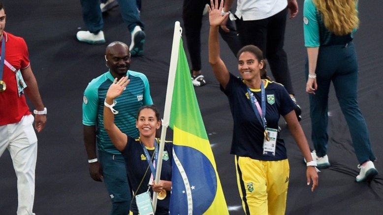 Vídeo: brasileiros entram na cerimônia de encerramento dos Jogos Olímpicos de Paris 2024