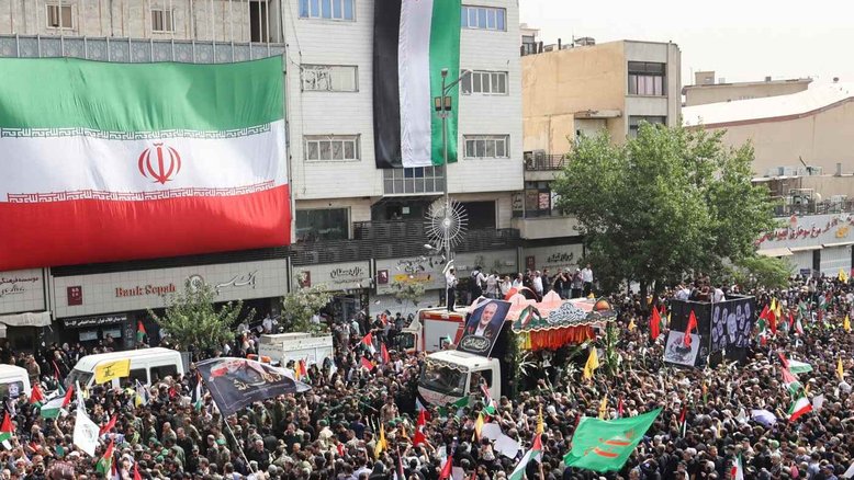 Iranianos se reúnem para funeral do líder do Hamas Ismail Haniyeh em Teerã 1/8/2024 Majid Asgaripour/WANA (West Asia News Agency) via REUTERS