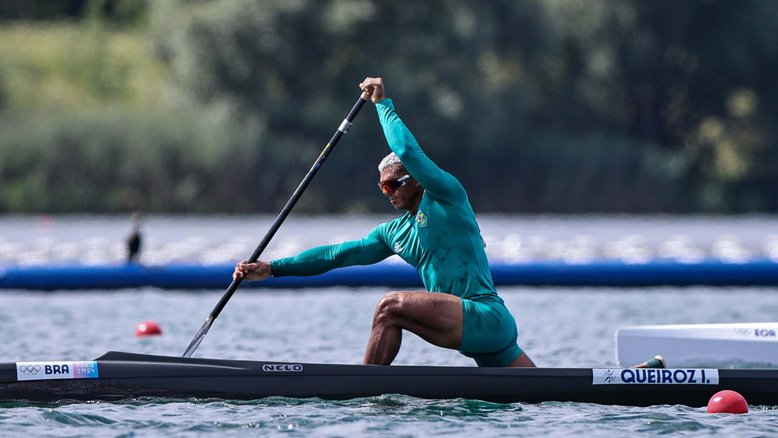 Isaquias Queiroz na canoagem velocidade em Jogos Olímpicos de Paris 2024