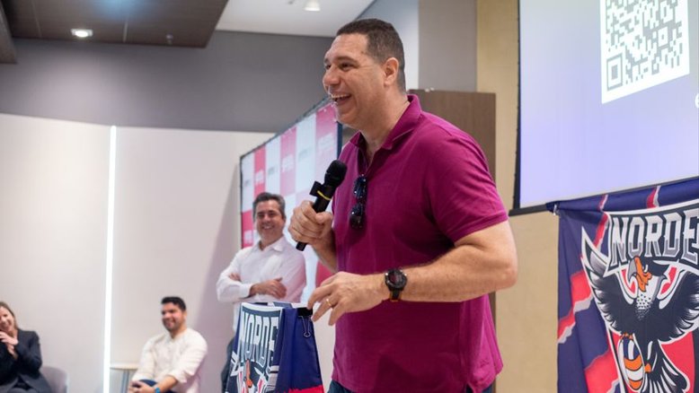 Marcelo Negrão anuncia a criação do clube de vôlei Norde