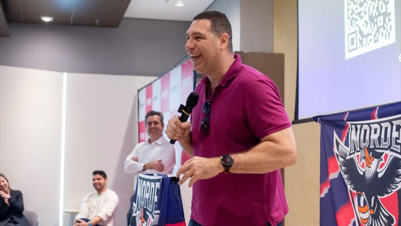 Marcelo Negrão anuncia a criação do clube de vôlei Norde