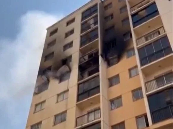 Incêndio em prédio deixa três mortos em Valparaíso de Goiás; casal e criança se jogaram para fugir das chamas