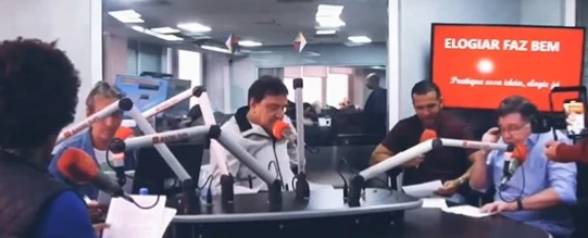 Sonoplasta da Rádio Tupi morre durante programa ao vivo; vídeo mostra reação dos apresentadores