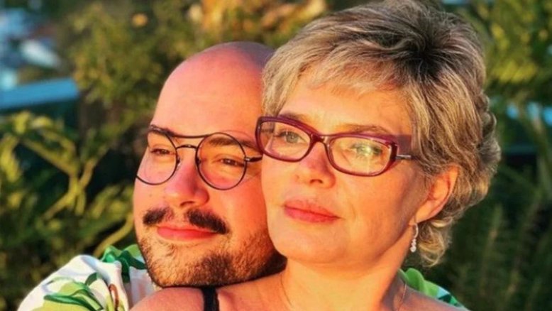 Tiago Abravanel e Cintia
