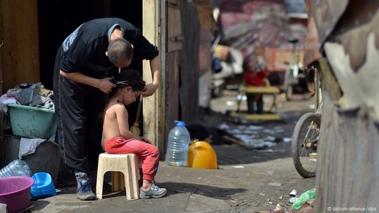 400 mil crianças viviam sem teto na Europa em 2023, diz estudo