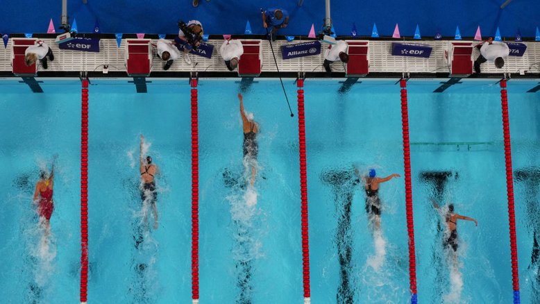 Carol Santiago conquista mais um ouro e faz história nos Jogos Paralímpicos