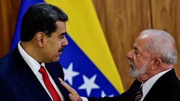 Presidentes Lula e Maduro durante encontro da Unasul em Brasília 29/05/2023 REUTERS/Ueslei Marcelino