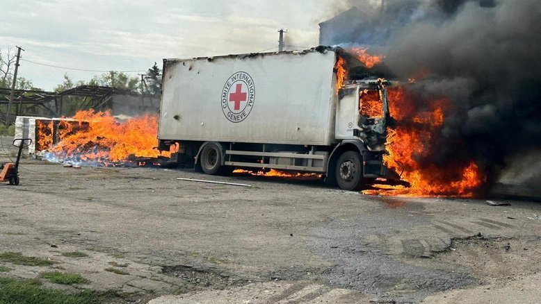 Bombardeio russo mata três funcionários da Cruz Vermelha no leste da Ucrânia