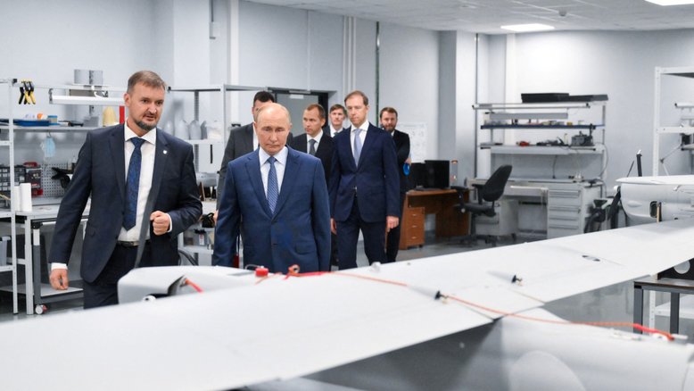 Sputnik/Grigory Sysoyev/Kremlin via REUTERS