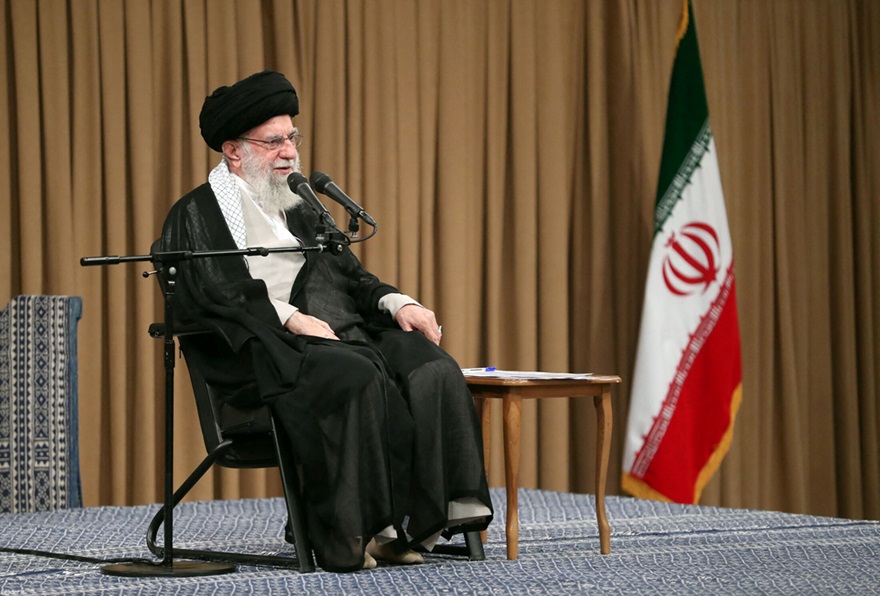 Líder Supremo do Irã, Khamenei promete vingança após morte de Nasrallah