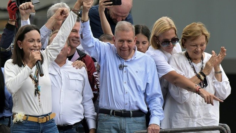 'Presidente eleito': oposição pede reconhecimento mundial de Urrutia na Venezuela