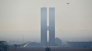 Congresso retoma atividades com votação da isenção do IR, anistia e cassações