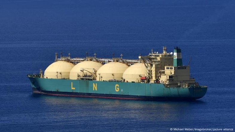 Em meio à emergência climática, Brasil investe em gás natural