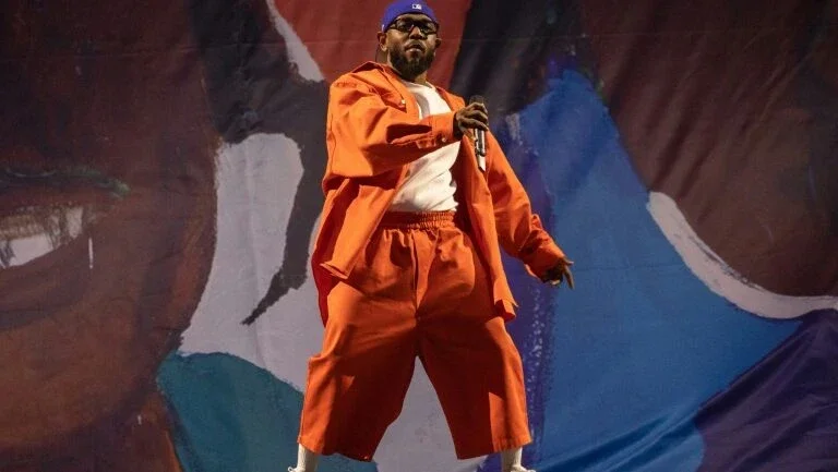 Kendrick Lamar lança álbum 
