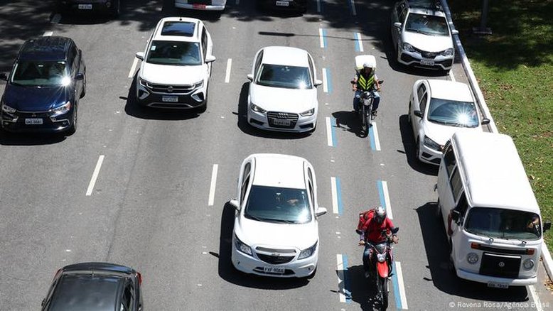 Motociclistas se tornam eleitores disputados nas capitais brasileiras
