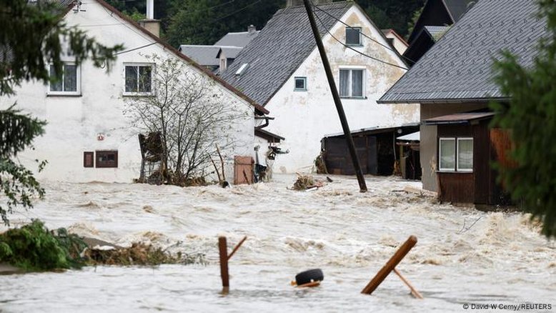Tempestade Boris deixa 15 mortos e rastro de destruição na Europa