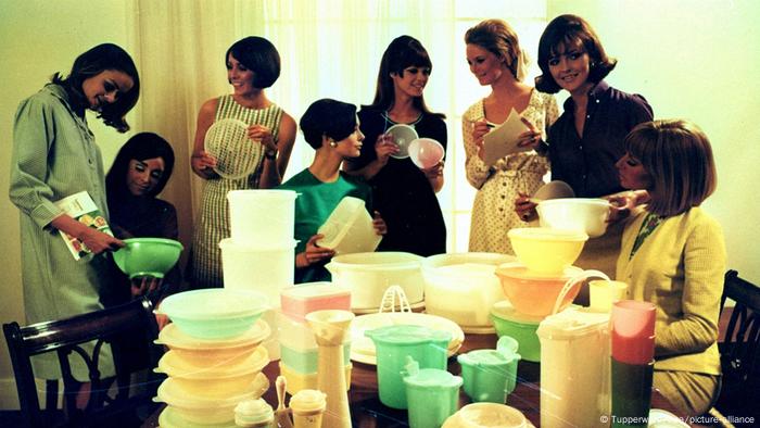 Como as festas da Tupperware impactaram a vida de mulheres suburbanas