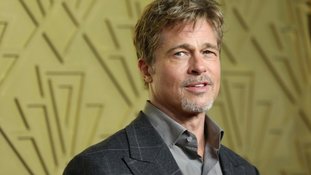 Falso Brad Pitt dá golpe de R$ 2 milhões em duas mulheres