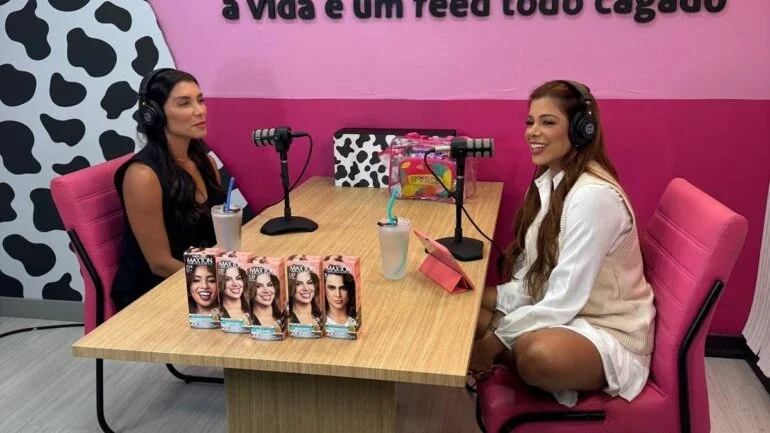 Camila Dias participa de podcast Vaca Cast