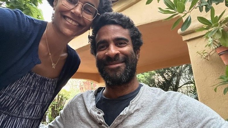 Obi Ndefo e sua irmã, Nkem Ndefo