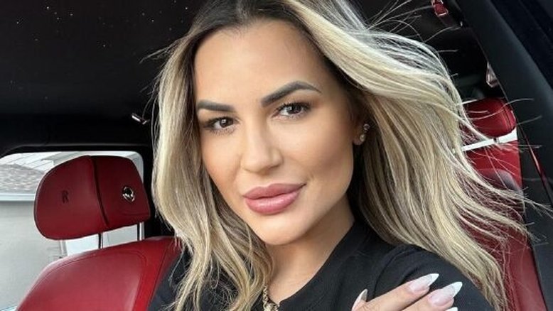 Deolane Bezerra