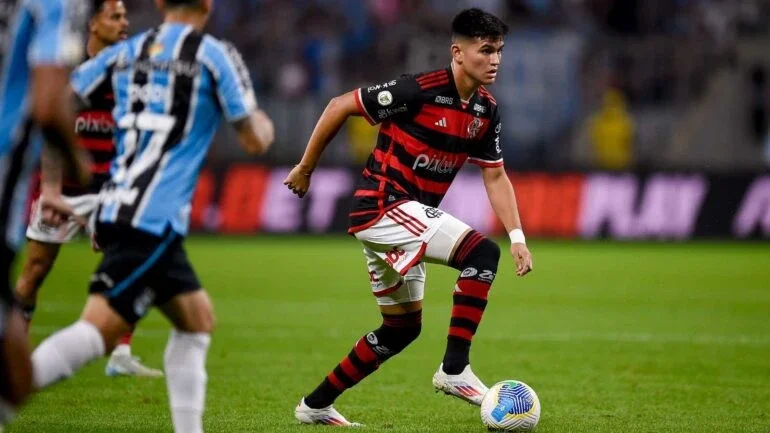 Flamengo jogou com time reserva e perdeu para o Grêmio