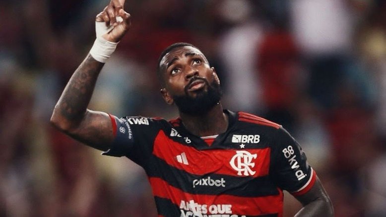 Flamengo joga mal mas vence Athletico-PR com um gol no fim e volta ao G-4 do Brasileiro
