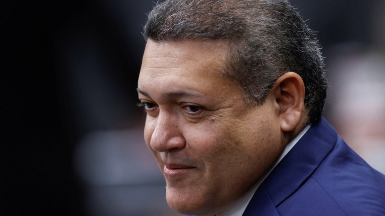 Nunes Marques abre prazo de cinco dias para PGR se posicionar sobre suspensão do X no Brasil