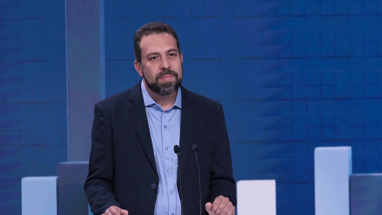 Boulos diz que ter apoio de Lula vai ajudar a resolver problema de moradia em SP