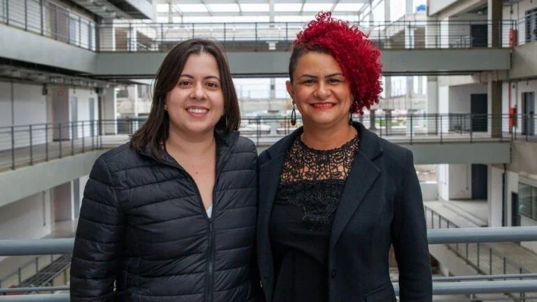 Sâmia Bomfim e Juliana Curvelo, vereadora e representante do coletivo Juliana e AtivOz