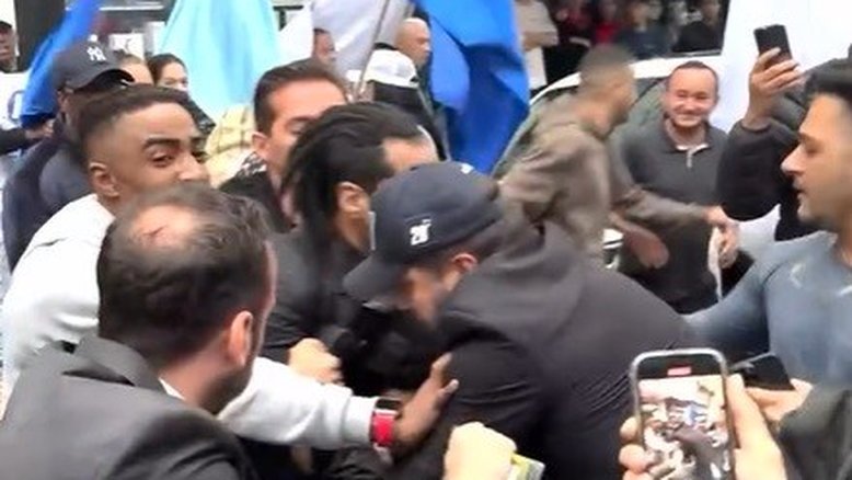 Vídeo: homem provoca Marçal com 'cadeira do Datena' e causa confusão em agenda de campanha
