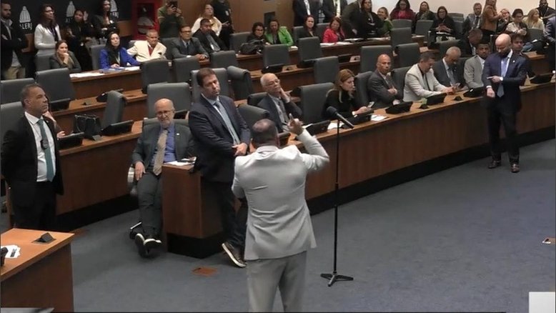 Plenário da Alerj com discussão entre deputados | Reprodução/YouTube