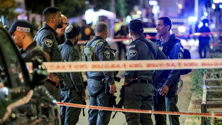 Ataque a tiros deixa ao menos 8 mortos em Tel Aviv