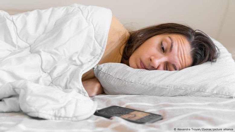 [Coluna] Sou viciada em celular. E você também deve ser