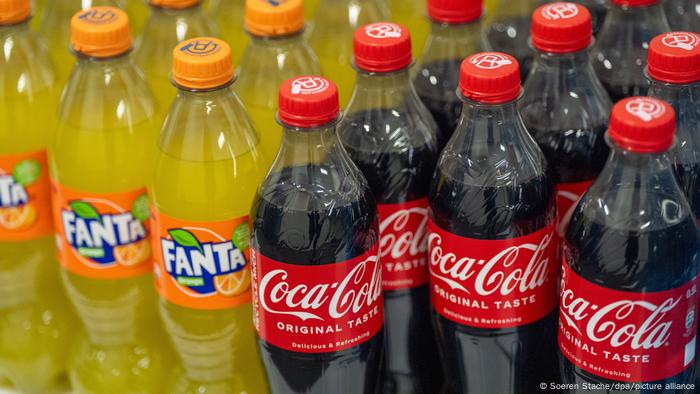 Coca-Cola faz recall de 28 milhões de garrafas possivelmente contaminadas na Áustria