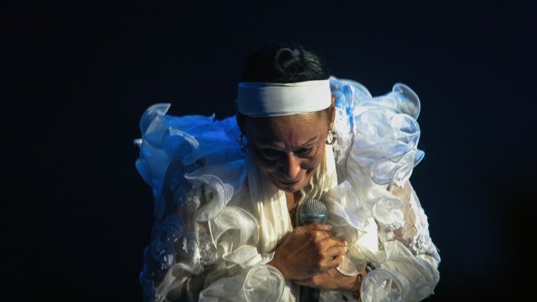 Cantora cubana Omara Portuondo se aposenta definitivamente, anuncia seu filho