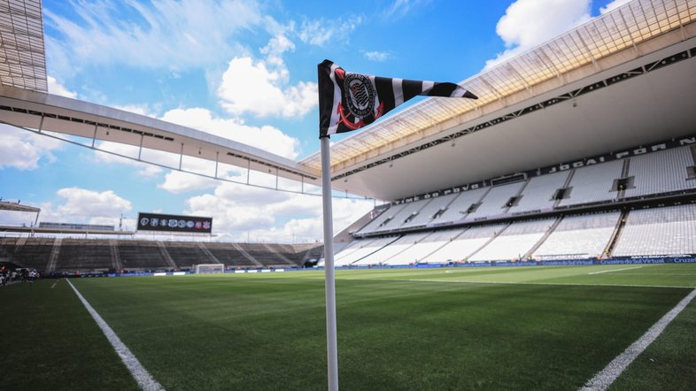 Vaquinha do Corinthians chega a R$ 15 milhões arrecadados para quitação do estádio
