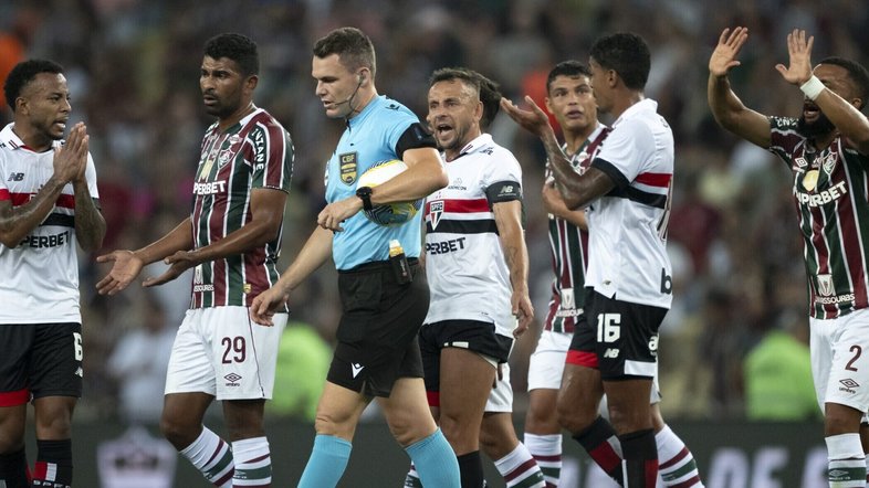 STJD suspende árbitro Paulo César Zanovelli por erro em Fluminense x São Paulo