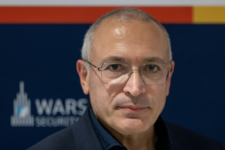 Opositor russo Khodorkovsky considera 'natural' divisão no campo anti-Putin