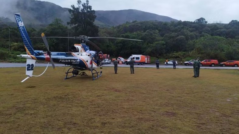 MG: helicóptero dos bombeiros cai e mata tripulação em buscas de monomotor